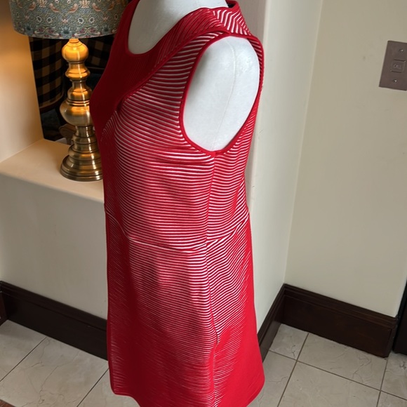 Emporio Armani Red and White Dress. Size 46. (Size 8) - Picture 3 of 8